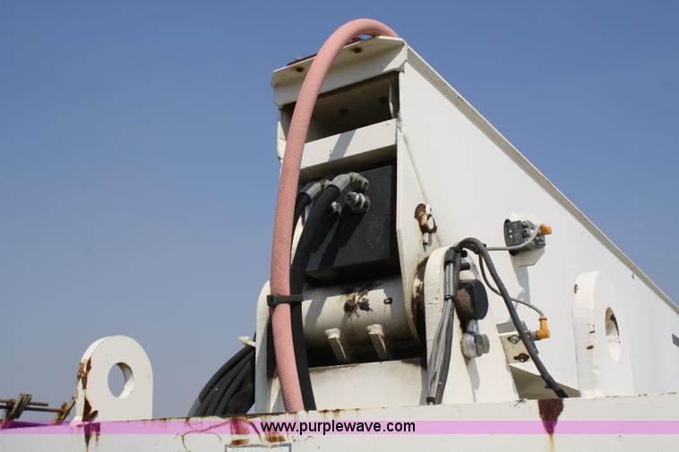 image for item 4890 1998 Terex TB50 boom lift