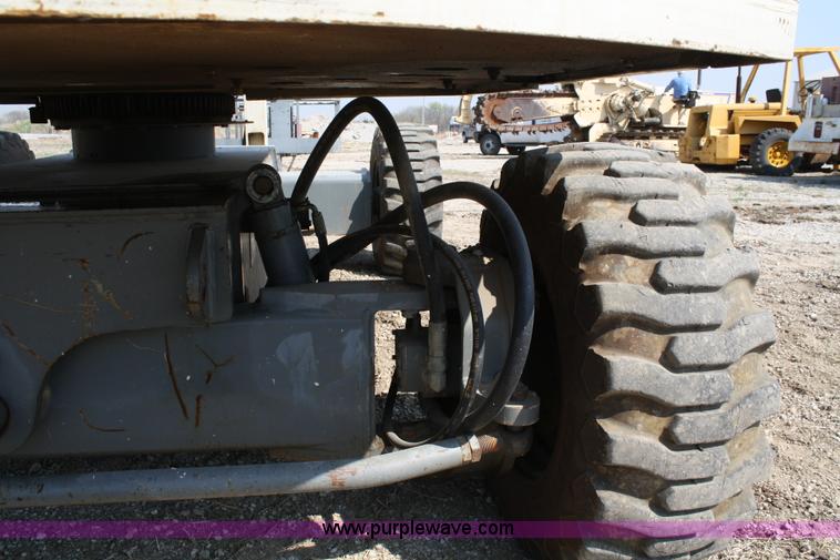 image for item 4890 1998 Terex TB50 boom lift