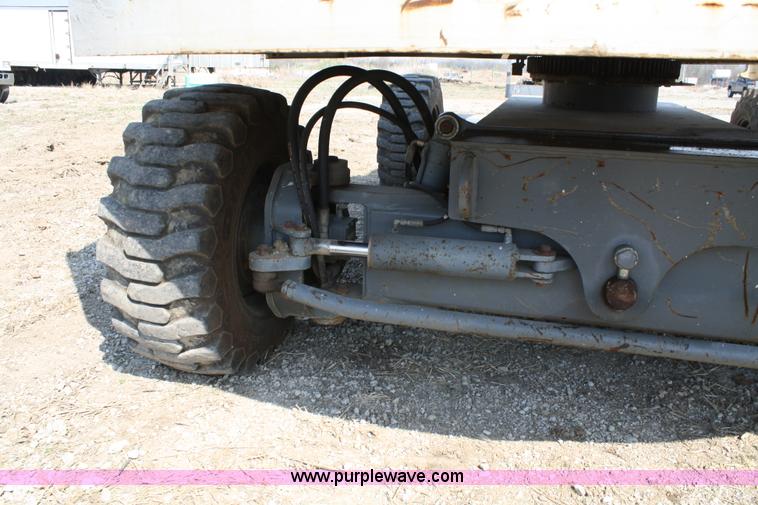 image for item 4890 1998 Terex TB50 boom lift