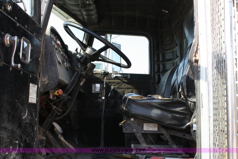 image for item 4892 1979 Peterbilt 359 dump truck