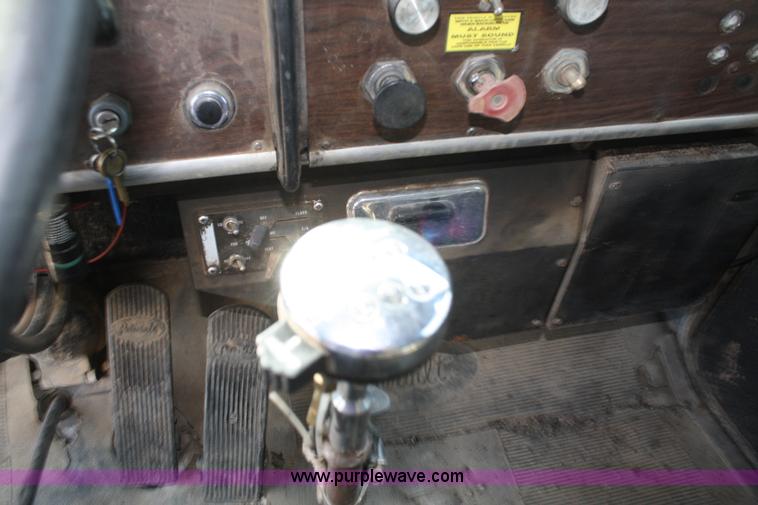 image for item 4892 1979 Peterbilt 359 dump truck