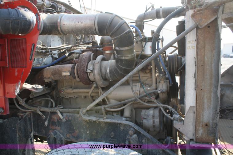 image for item 4893 1984 Kenworth W900 dump truck