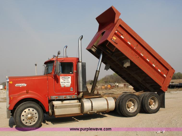 image for item 4893 1984 Kenworth W900 dump truck