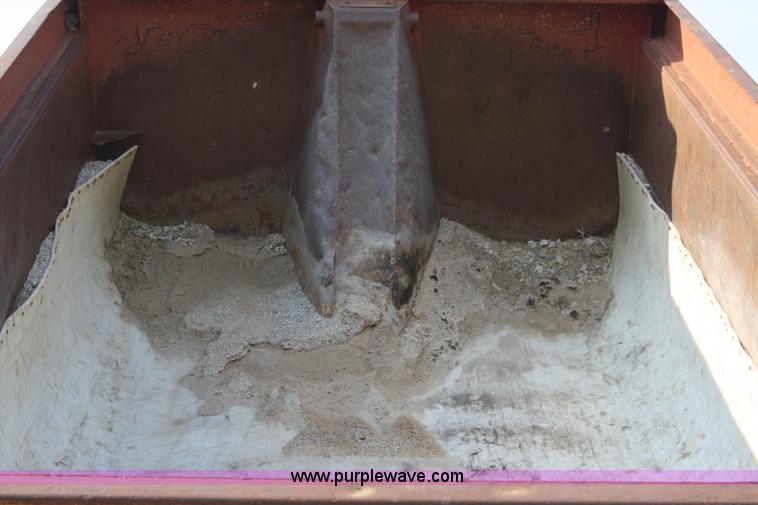 image for item 4893 1984 Kenworth W900 dump truck