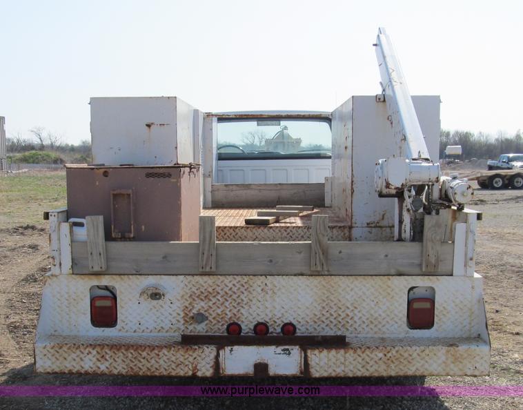image for item 4894 1989 Ford F700 service truck