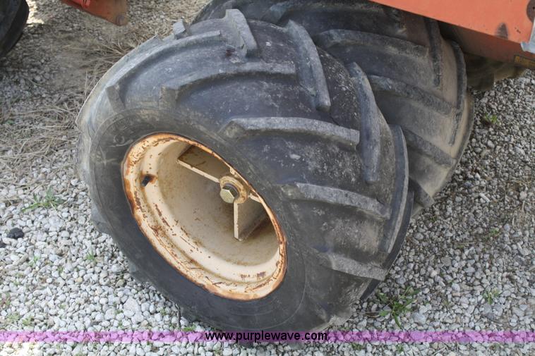 image for item 4899 1996 Ditch Witch 400SX trencher and cable plow