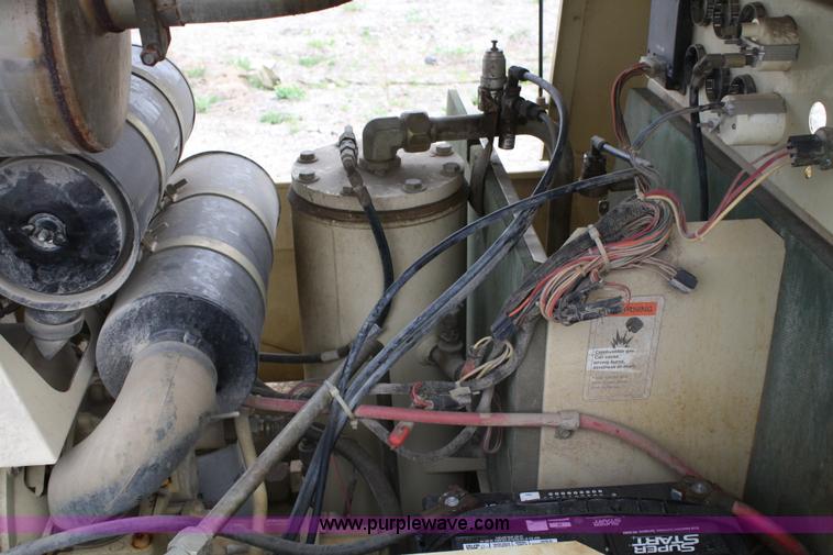 image for item 4900 1996 Ingersoll Rand P185WJD air compressor