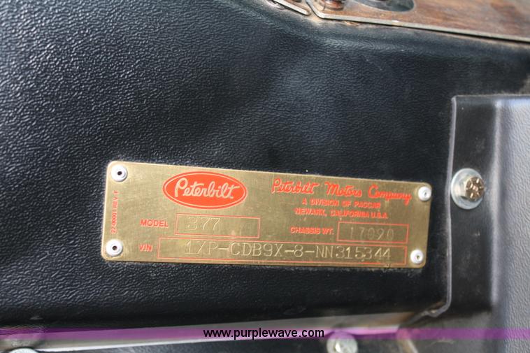 image for item 4903 1992 Peterbilt 377 semi truck
