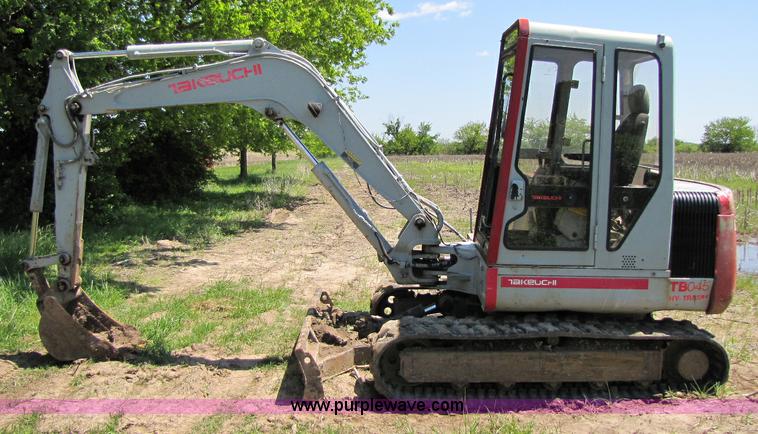 image for item 8247 1998 Takeuchi TB045 excavator