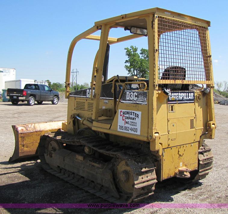 image for item 8478 Caterpillar D3C XL dozer