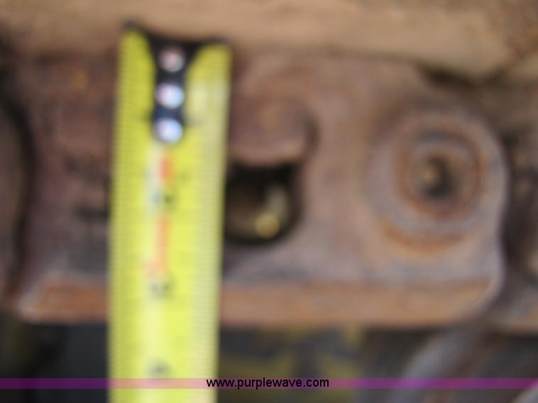 image for item 8478 Caterpillar D3C XL dozer