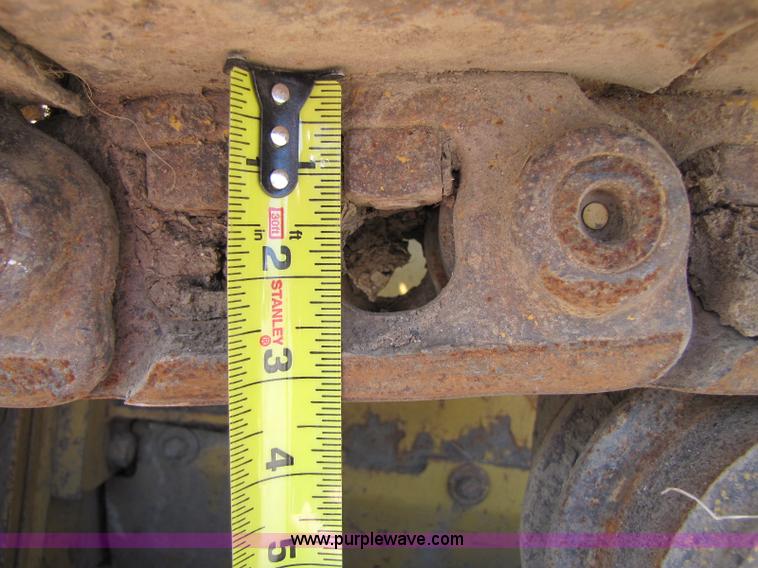 image for item 8478 Caterpillar D3C XL dozer