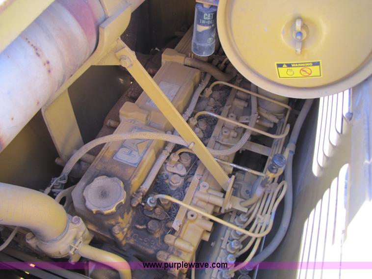 image for item 8478 Caterpillar D3C XL dozer