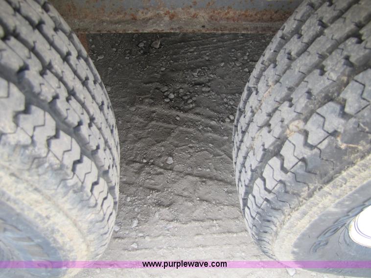 image for item 8518 1999 enclosed cargo trailer