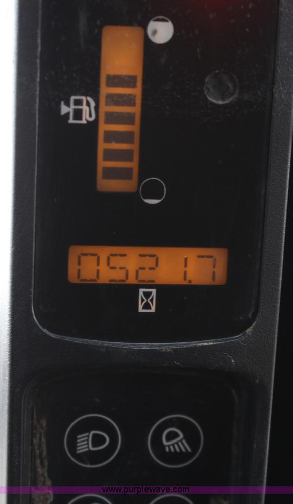 image for item 8709 2005 Case 430 skid steer