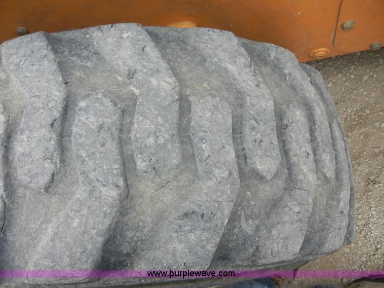 image for item 8709 2005 Case 430 skid steer