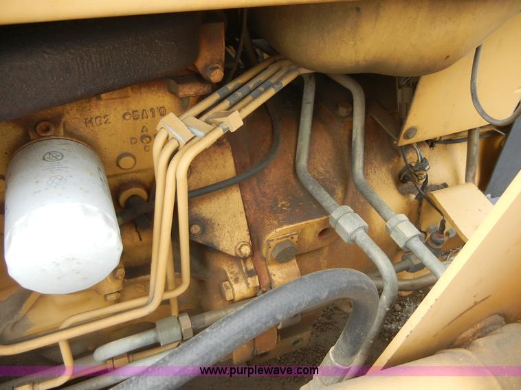 image for item 8710 1995 Ford 445D tractor with loader