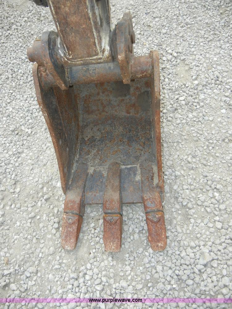 image for item 8717 2001 Takeuchi TB016 mini excavator