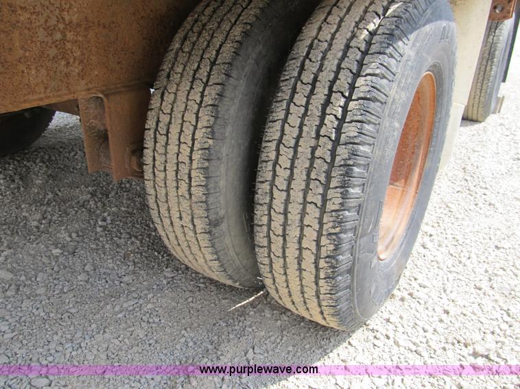 image for item 8960 West Wind 50' drop deck trailer