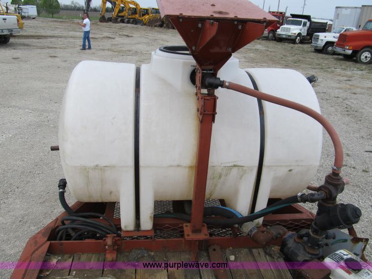 image for item 8961 1995 Belshe T-1 16' trailer with mud mixer