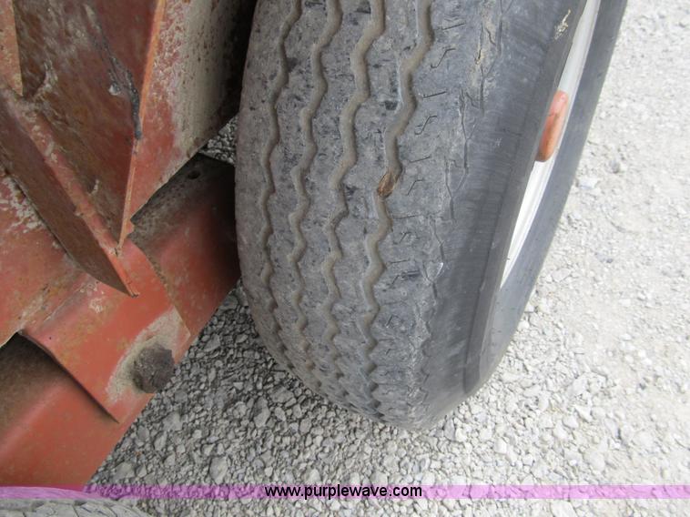 image for item 8961 1995 Belshe T-1 16' trailer with mud mixer