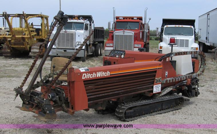image for item 8962 1994 Ditch Witch JT820 directional drill