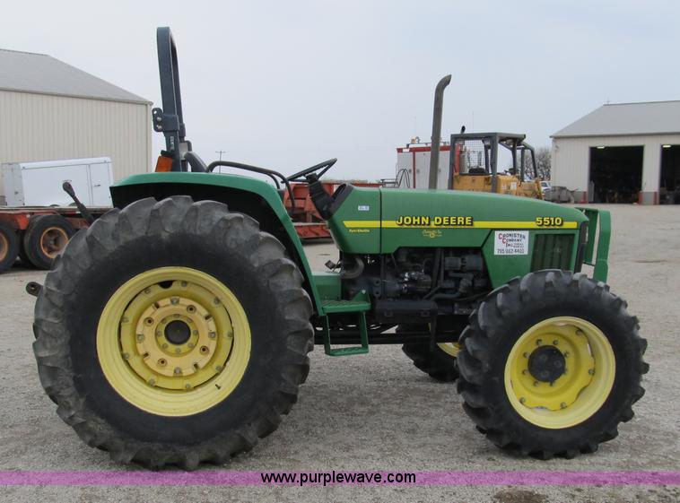 image for item 8977 1998 John Deere 5510 tractor