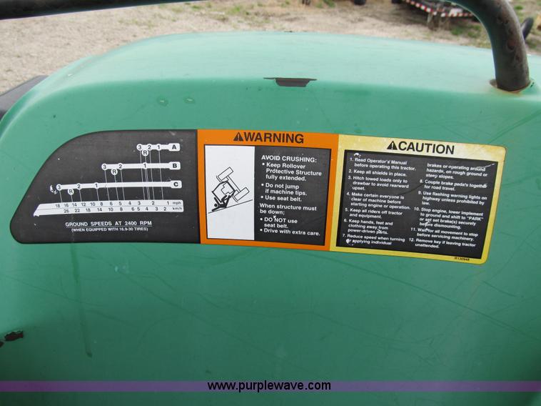 image for item 8977 1998 John Deere 5510 tractor