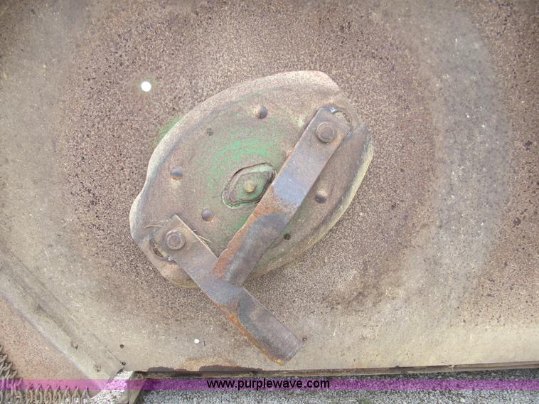 image for item 8978 John Deere 1518 10' rotary mower