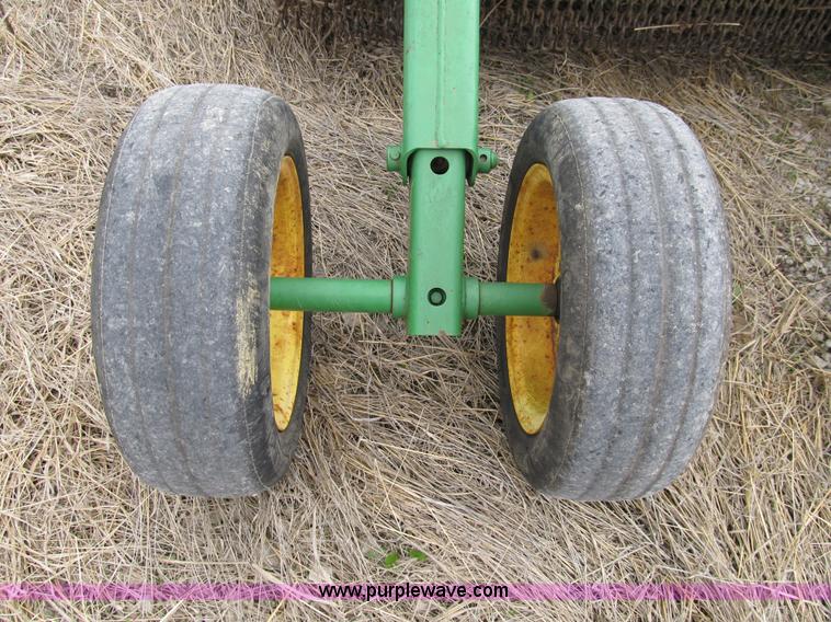 image for item 8978 John Deere 1518 10' rotary mower