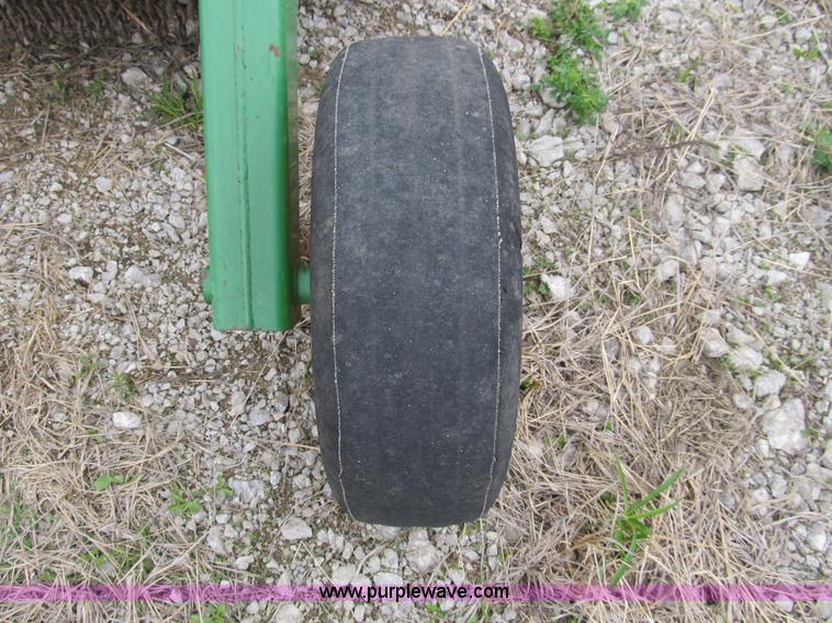 image for item 8978 John Deere 1518 10' rotary mower