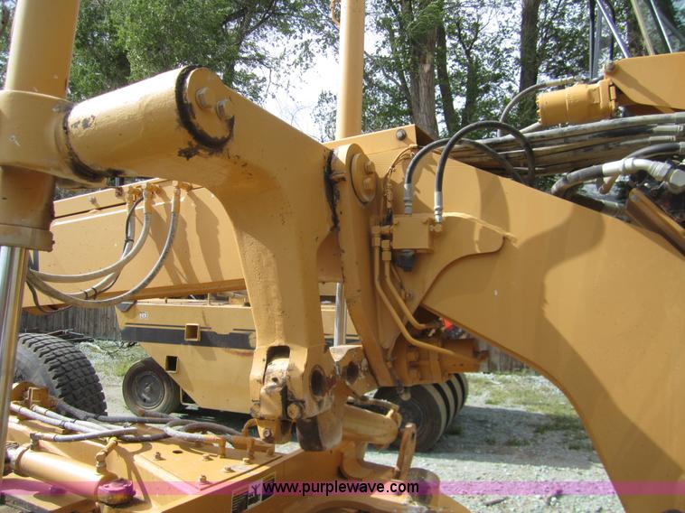 image for item 3082 1996 Champion 720A motor grader