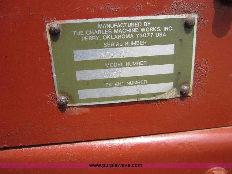 image for item 3861 Ditch Witch V252 cable plow