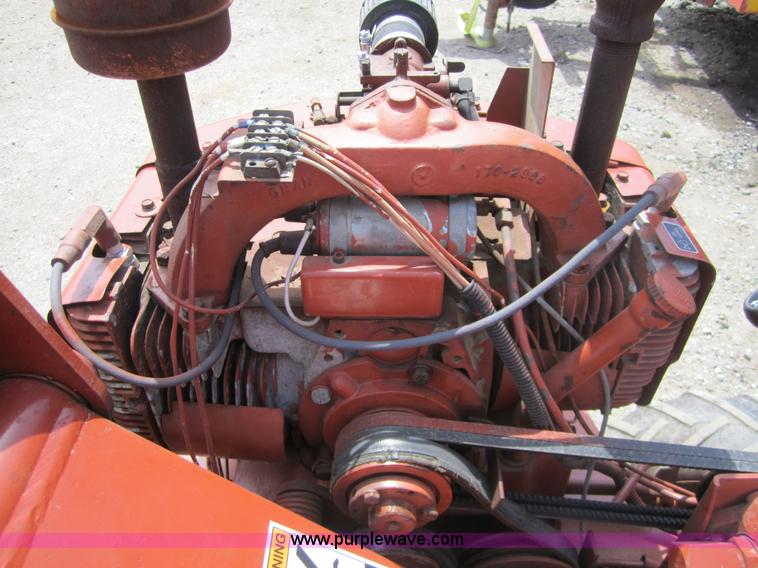 image for item 3861 Ditch Witch V252 cable plow