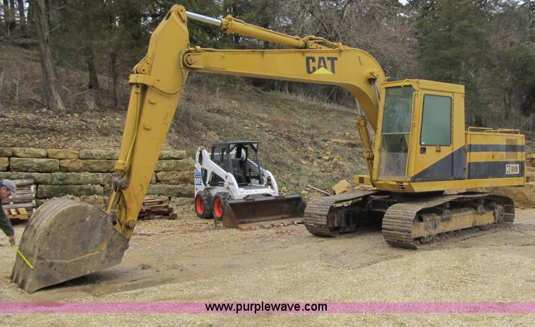 image for item 4103 1989 Caterpillar 215 excavator