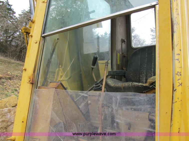 image for item 4103 1989 Caterpillar 215 excavator