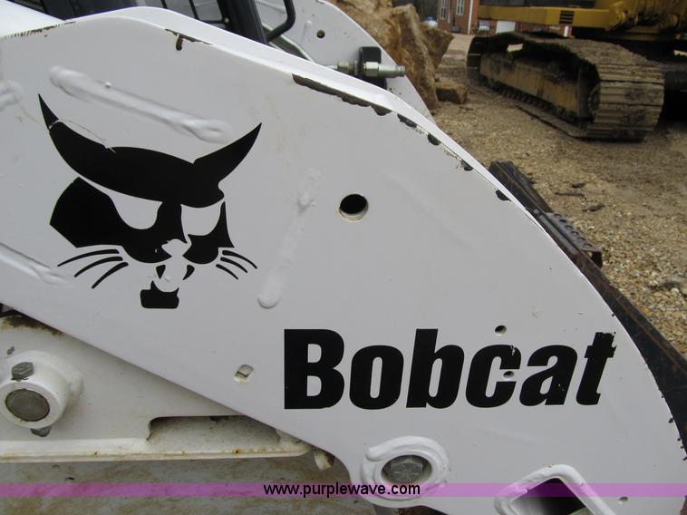 image for item 4104 2002 Bobcat 773 skid steer