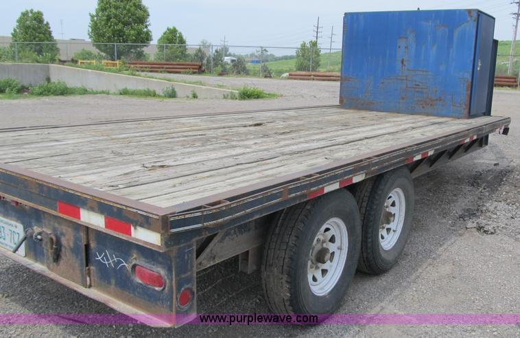 image for item 4147 1999 Trailerman ZT flatbed goose neck trailer