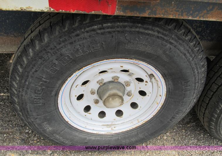 image for item 4147 1999 Trailerman ZT flatbed goose neck trailer