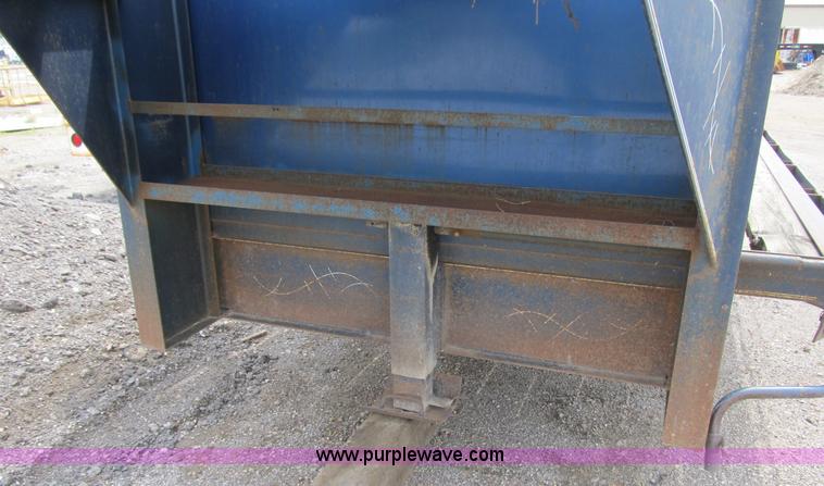 image for item 4147 1999 Trailerman ZT flatbed goose neck trailer