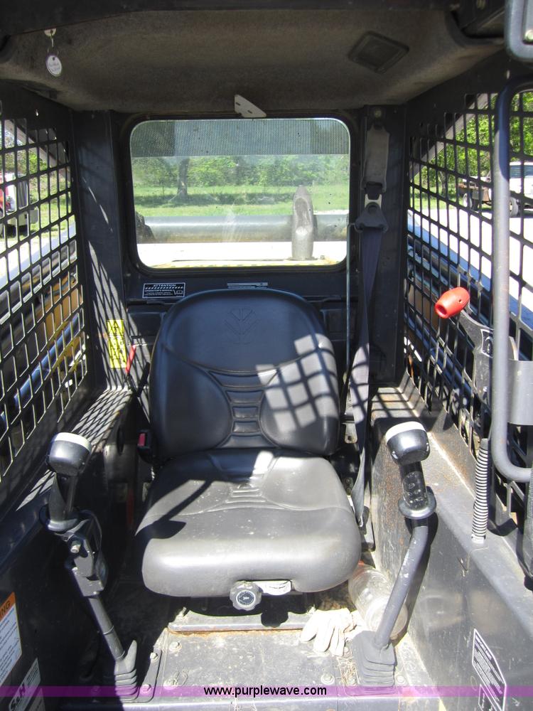 image for item 4386 2007 New Holland L190 skid steer super boom