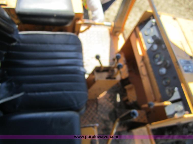 image for item 4388 1978 Case 850B dozer