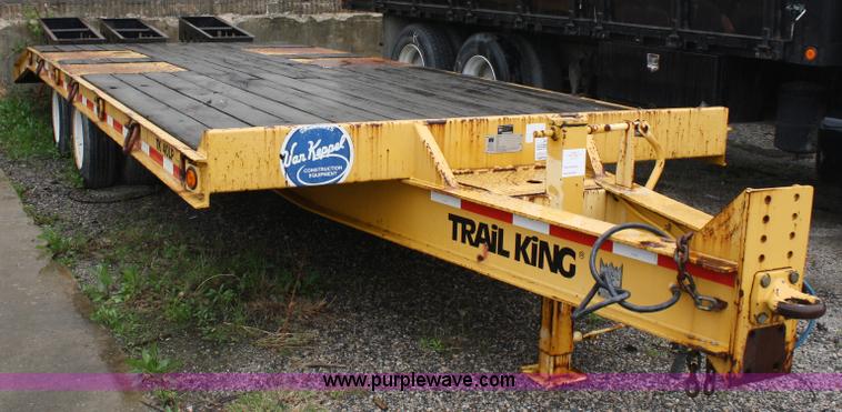 image for item 4712 2001 Trail King TK40 trailer