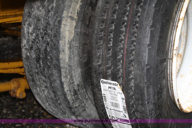 image for item 4712 2001 Trail King TK40 trailer