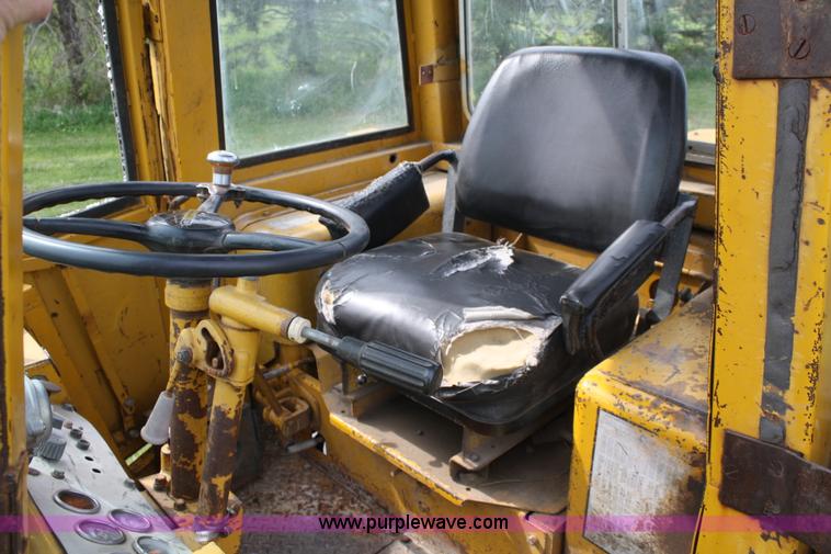 image for item 4772 1971 Caterpillar 920 wheel loader