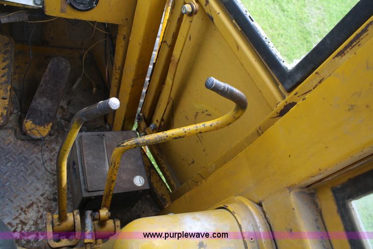 image for item 4772 1971 Caterpillar 920 wheel loader