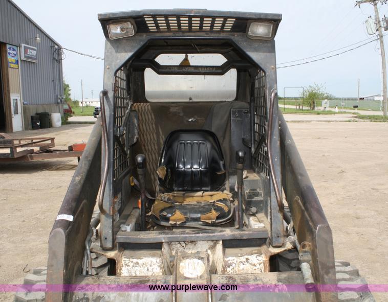 image for item 4773 1992 Bobcat 7753 skid steer