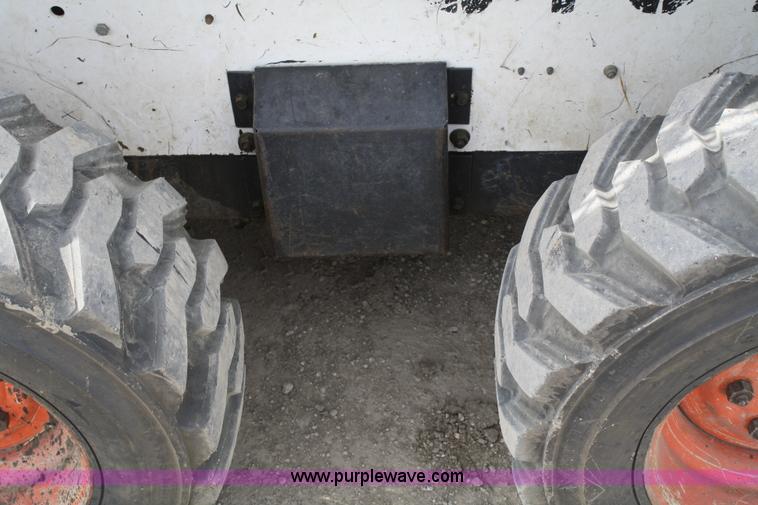 image for item 4773 1992 Bobcat 7753 skid steer