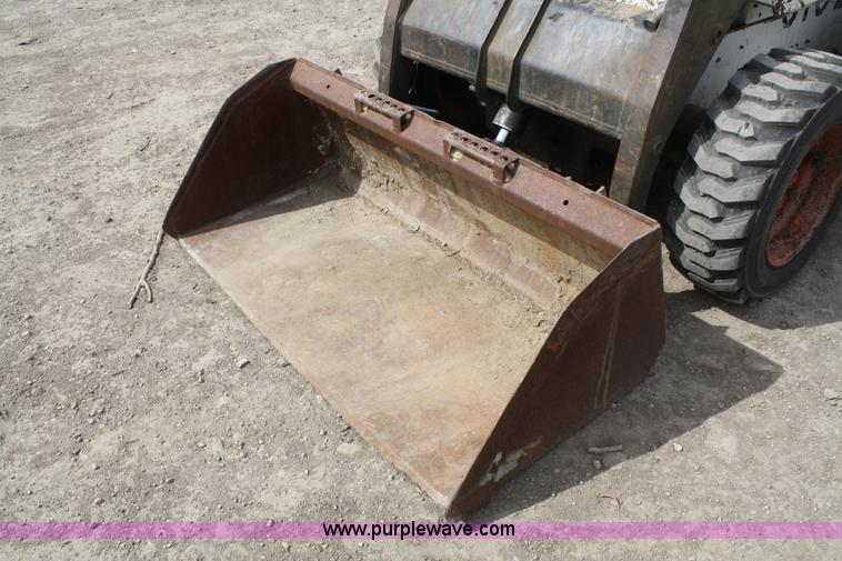 image for item 4773 1992 Bobcat 7753 skid steer