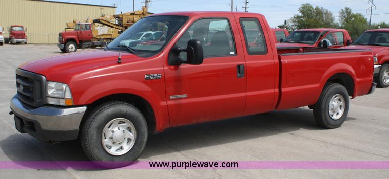 image for item 4776 2004 Ford F250 Super Duty supercab pickup truck